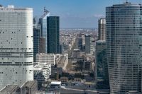 Paris - Hochhausviertel La Defense - Blick vom Grande Arche
