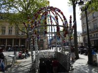 Tag 2 30.04.2023  Métroeingang von Othoniel