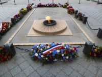 Tag 3 01.05.2023  Ewige Flamme unter dem Arc de Triomphe