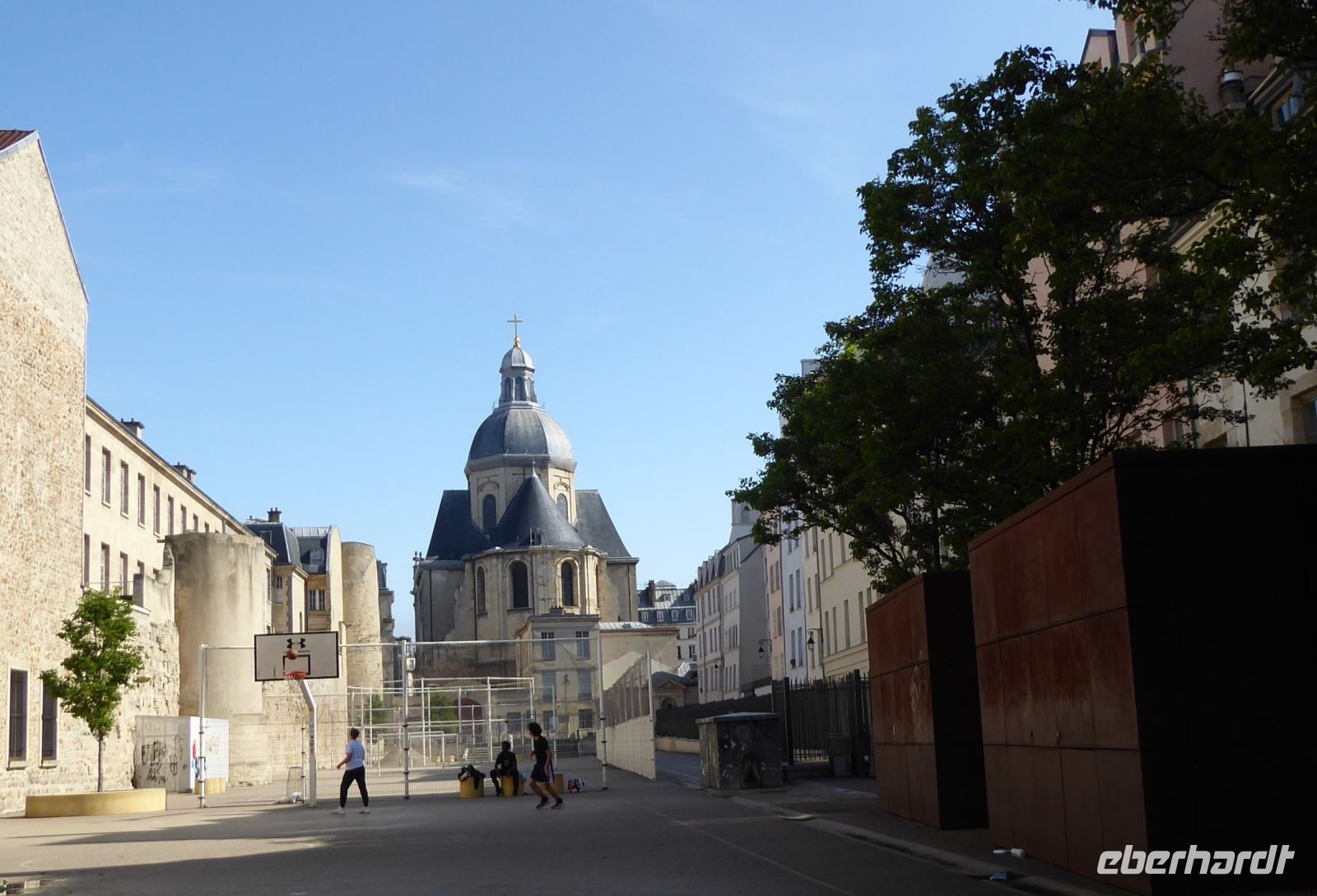 Tag 4 01.05.2023  Stadtbummel im Marais, St. Louis