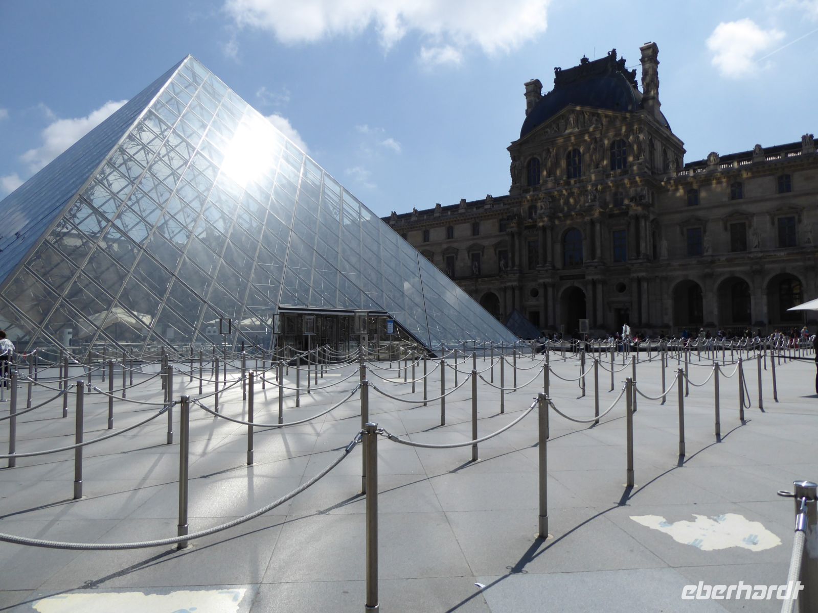 Tag 4 01.05.2023 Pyramide des Louvre, dienstags Ruhetag!
