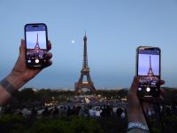 Tag 5 02.05.2023  Eiffeltürme im Mondenschein