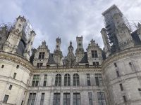 Chambord - noch immer mit Gerüst an den Schornsteinen.