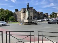König René vor dem Schloss von Angers 