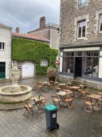 Warten auf Sonne in Clisson 