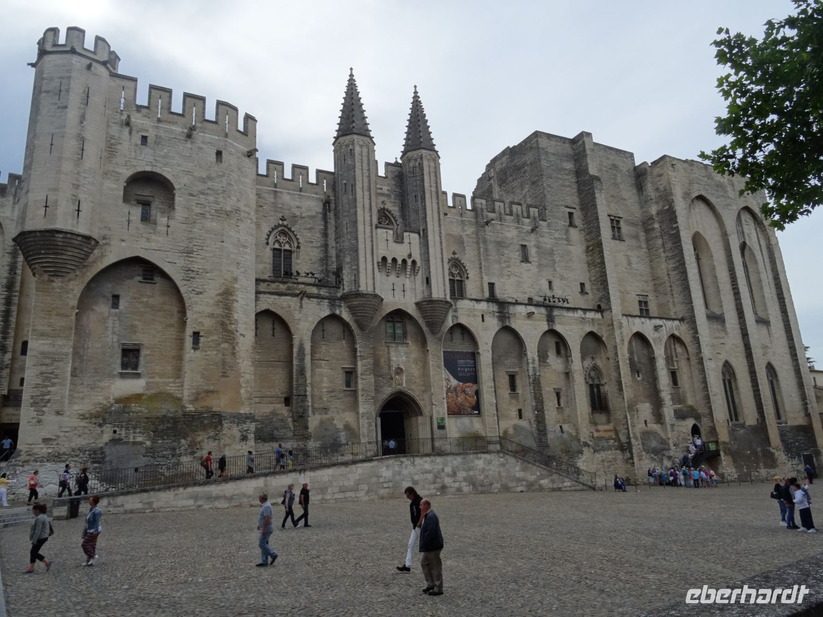 Avignon - Papstpalast bei Tag