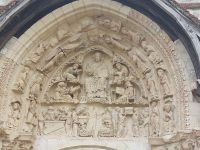 Radreise an die Loire im Mai 2023 - Tympanon der Abteikirche von St. Benoit
