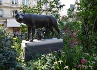 Tag 1, 27.05.2023 Entdeckerspaziergang, Denkmal der Partnerstadt Rom