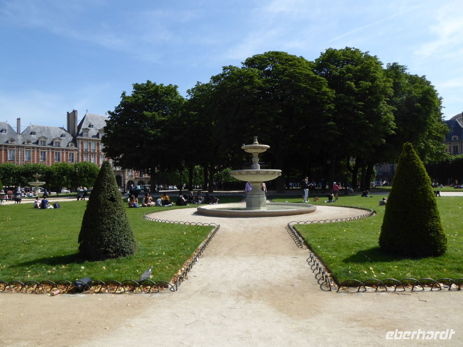 Tag 4 30.05.2023 Spaziergang im Marais, Place des Vosges