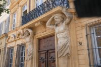 Stadtpalais mit interessantem Eingang