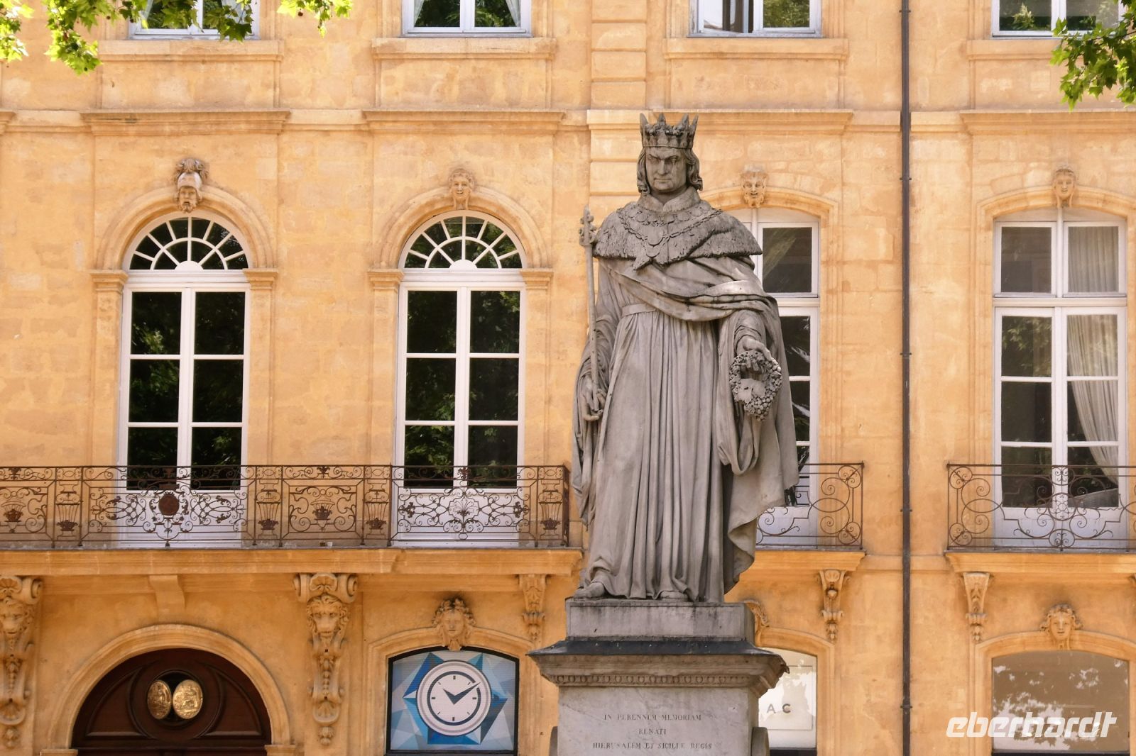 König René mit Weintraube