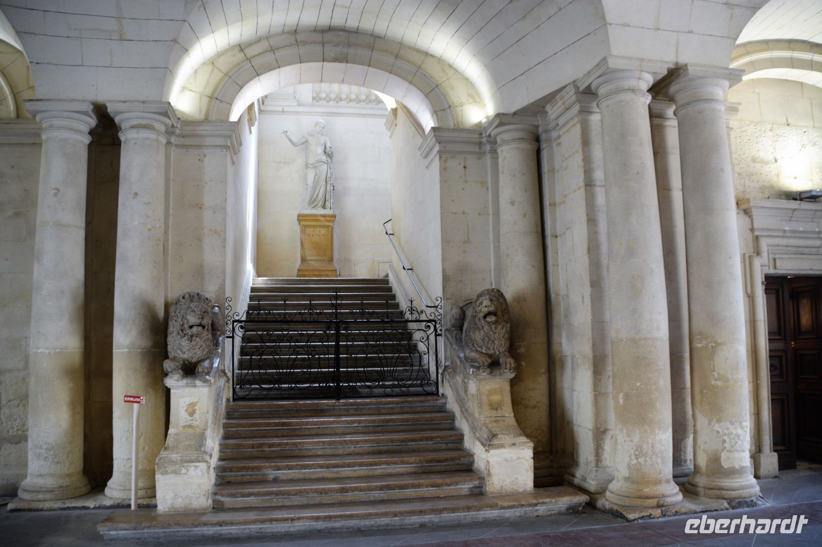 barockes Interieur im Rathaus von Arles
