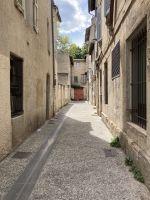 Es gibt auch Momente der Stille in Avignon.