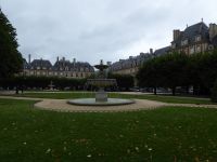 Tag 2 Stadterkundung im Marais, Place des Vosges