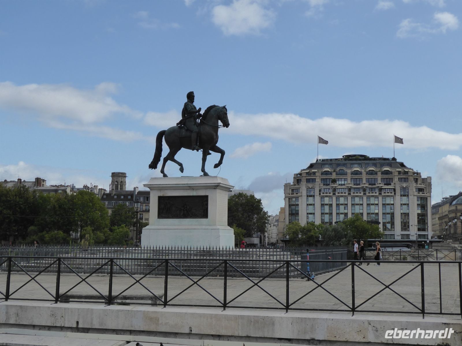 Tag 3 Stadterkundung in St. Germain, Heinrich IV und Kaufhaus La Samaritaine