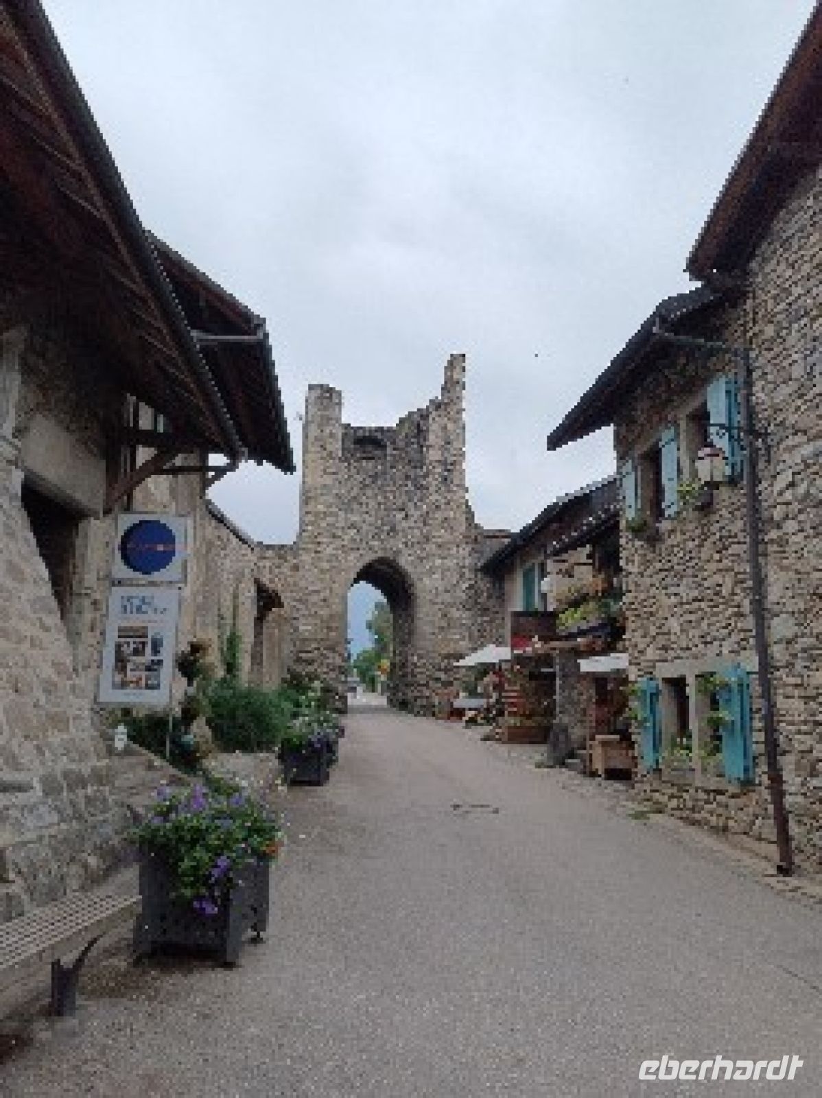 Festungstor zur Stadt Yvoire