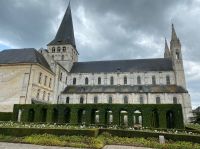 Die Abteikirche von Norden gesehen