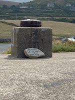 Mahnung auf dem Bunker