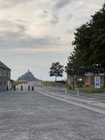 nur für berechtigte Fahrzeuge – und Fußgänger!