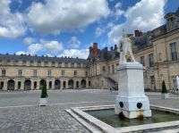 Odysseus-Statue von Louis Petitot, 1819 mit Vogel von 2023