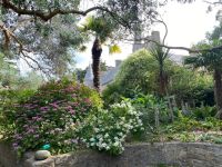 Schloss, seit 1948 mit Park