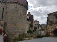 Rennes Altes Stadttor mit Stadtmauer