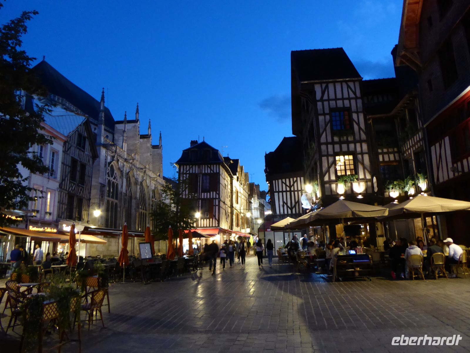 Tag 1 05.08.2023 Abendspaziergang in Troyes