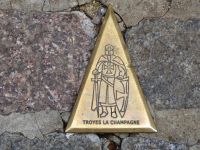 Tag 2 06.08.2023  Stadtspaziergang in Troyes