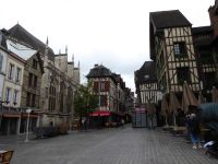 Tag 2 06.08.2023  Stadtspaziergang in Troyes