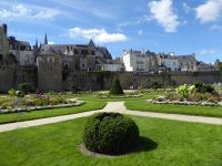 Tag 3 07.08.2023 Stadtspaziergang in Vannes, Stadtmauer