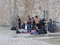 Tag 8 12.08.2023 St. Malò, fetzige Abendunterhaltung