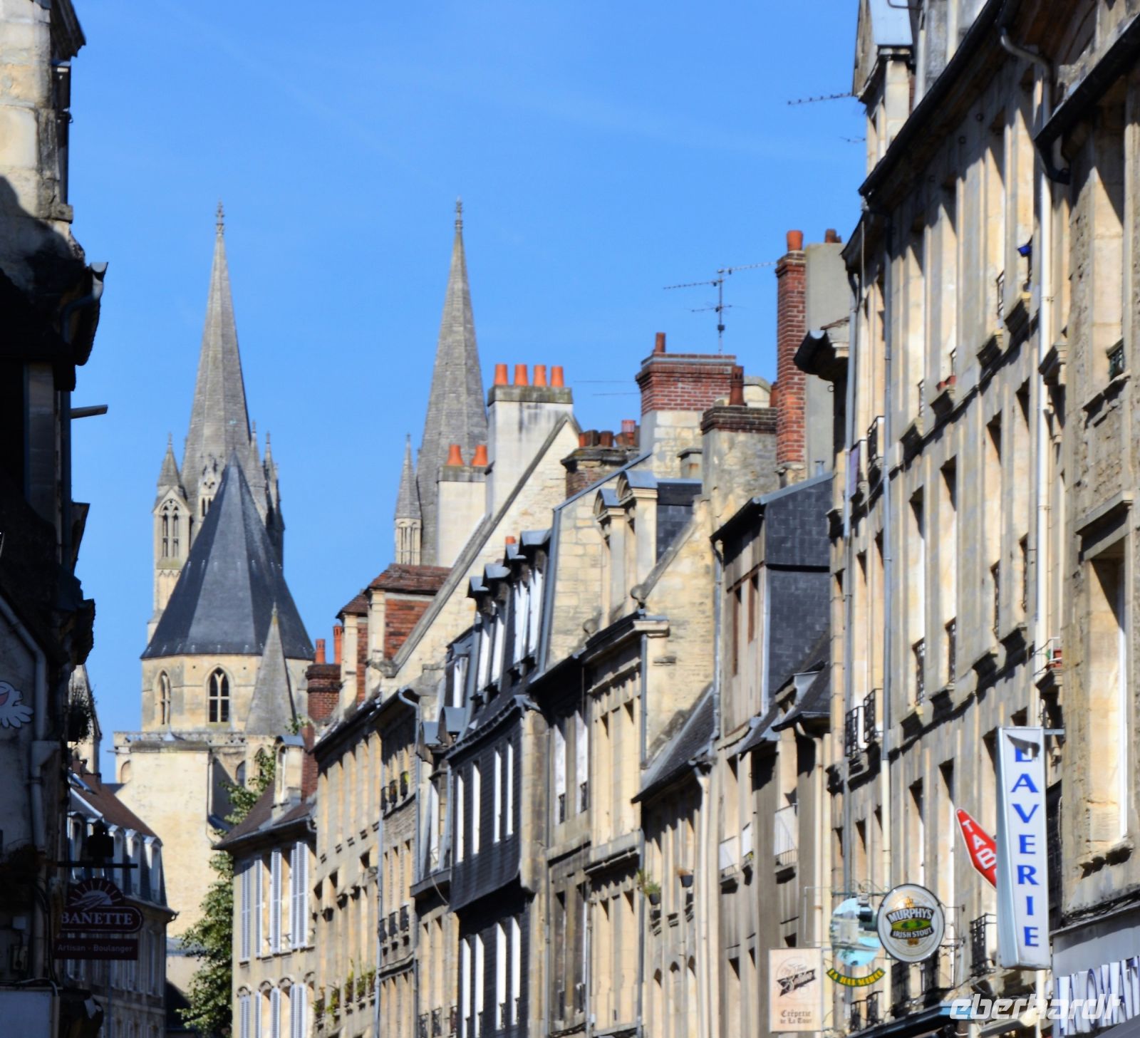 Häuserzeile in Caen