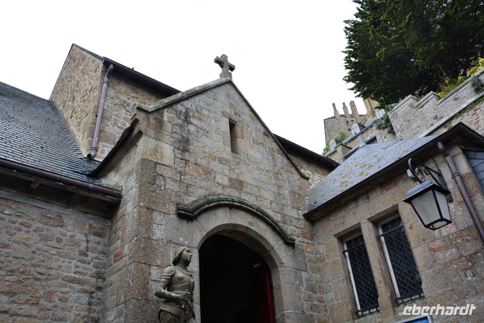 vor der Église St.Pierre 