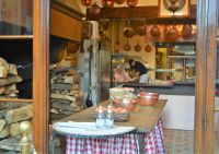 Blick in die Küche von Mère Poulard in Mont St.-Michel