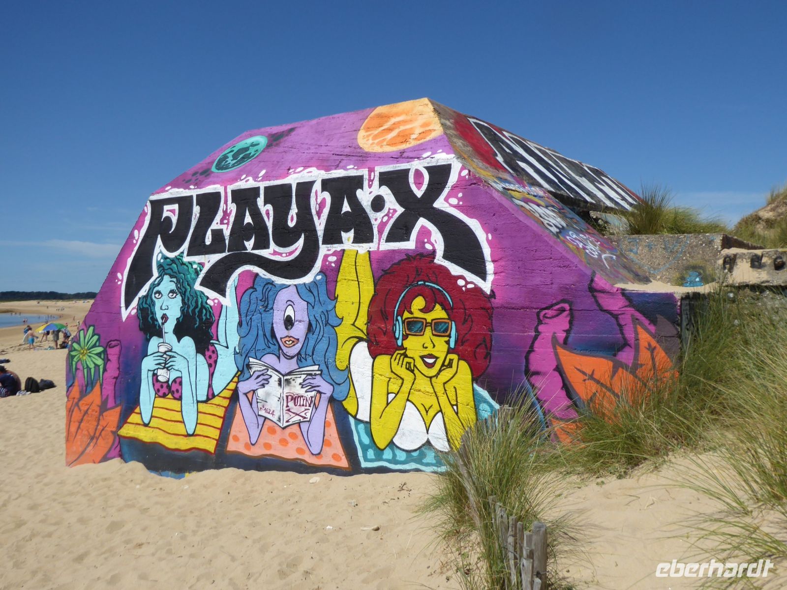 Tag 4 22.08.2023 am Strand bei Locmariaquer, Bunker