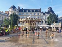 Orleans: Place du Martroi bei 35°C