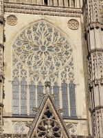 Tours Kathedrale: Rosette über dem Eingangsportal