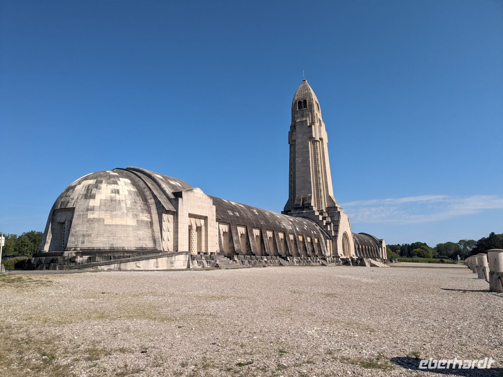 Verdun,Beinhaus (Ossuaire) auf den Schlachtfeldern