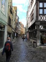 Rouen, Gasse mit Fachwerkhäusern