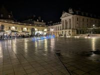 Der Platz vor dem Herzogsschloss in Dijon am Abend