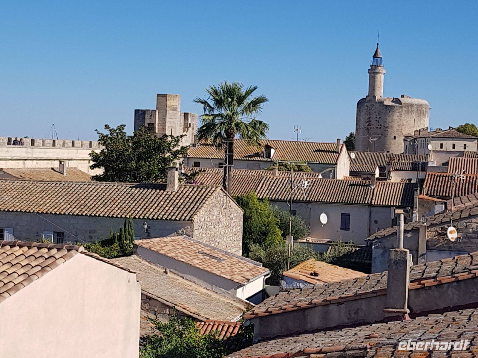 Blick über die Dächer von Aigues-Mortes