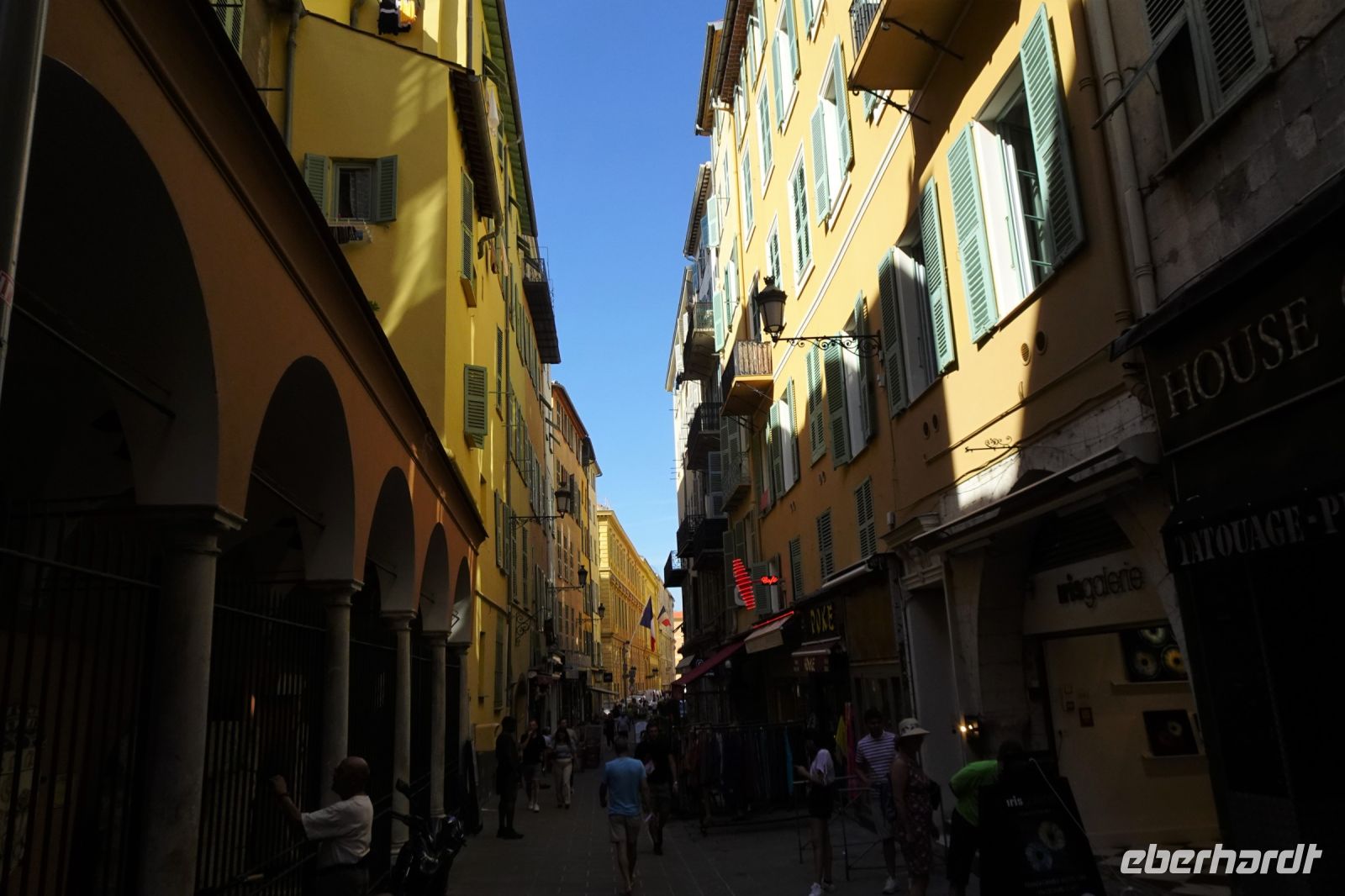 Tag 2 03.10.2023 Gassen in der Altstadt von Nizza