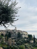 Ausblick auf das Bergdorf von Saint-Paul-de-Vence