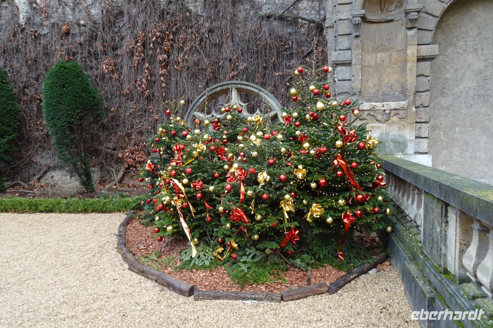 Tag 3, 30.12.2023 Hôtel Sully, Weihnachtsdeko