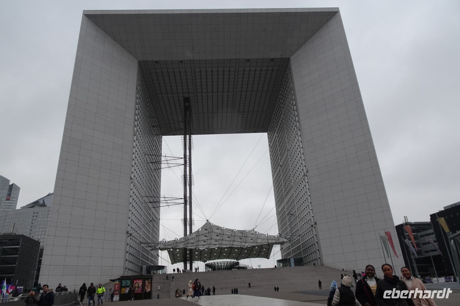 Tag 3, 30.12.2023 Ausflug nach La Défense, Grande Arche