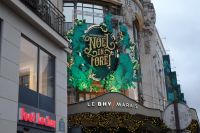 Tag 3, 30.12.2023 weihnachtliche Kaufhausdekoration 