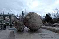 Tag 3, 30.12.2023 Kunst vor der Kirche 