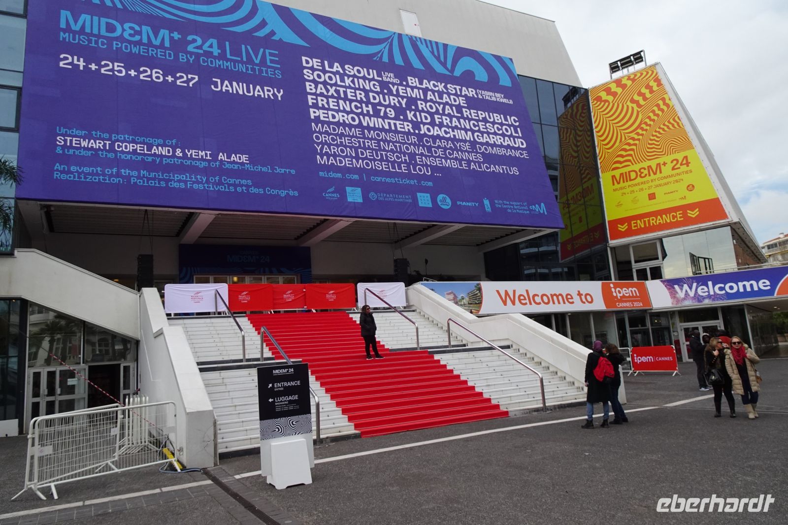 Tag 2 24.01.2024 Festivalgebäude Cannes, der rote Teppich