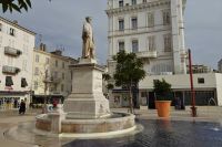 Tag 2 24.01.2024 Stadtbesichtigung in Cannes, Denkmal für Lord Brougham