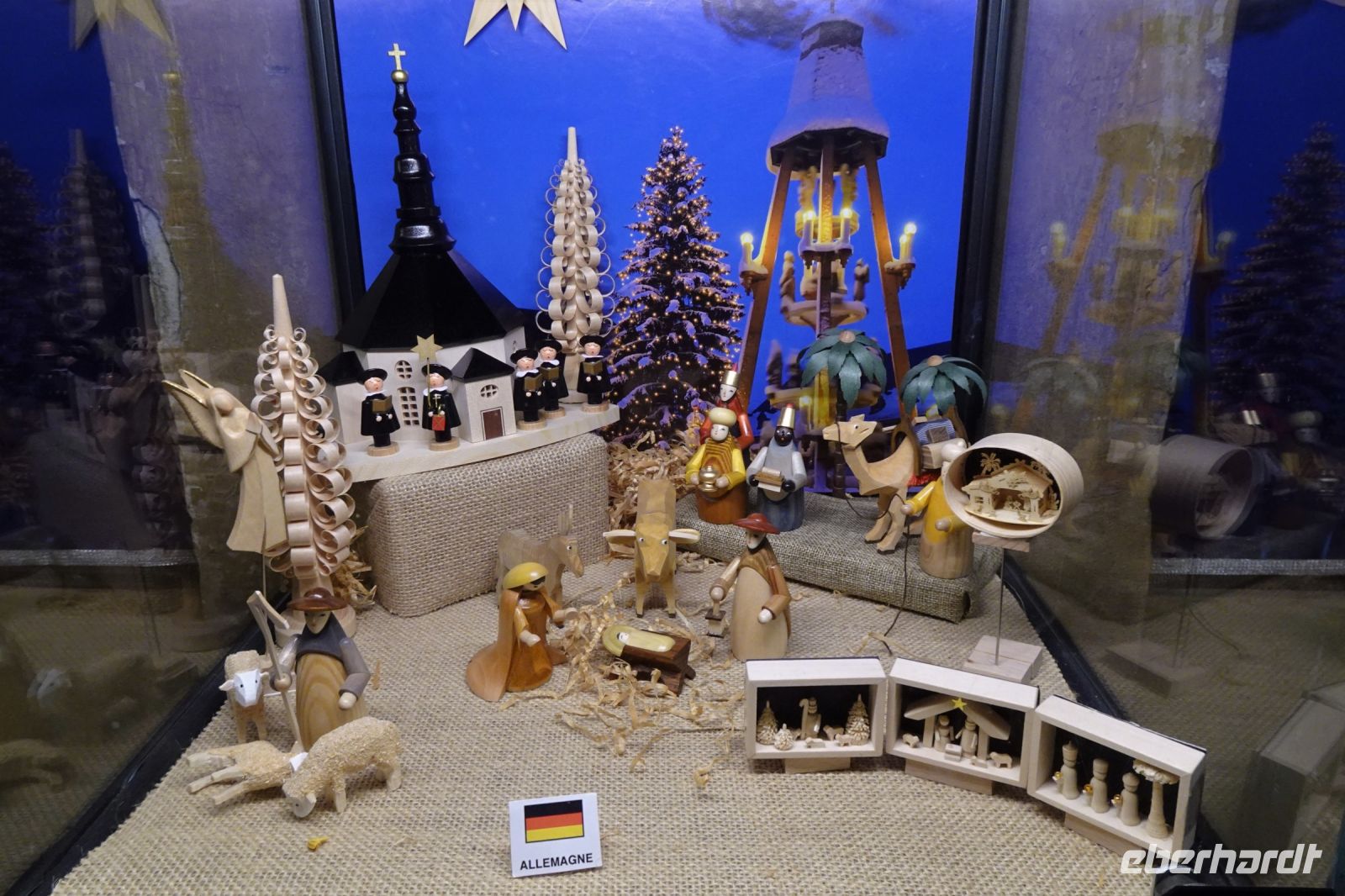 Tag 4 26.01.2024 Krippenausstellung im Kreuzgang des Klosters Cimiez